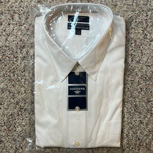 Dockers Men's Classic White Dress Shirt